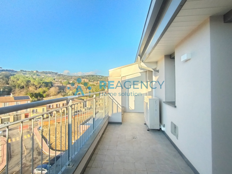 PERUGIA, zona Ponte San Giovanni: proponiamo in vendita NUOVO ATTICO CON TERRAZZA ABITABILE E VIS...