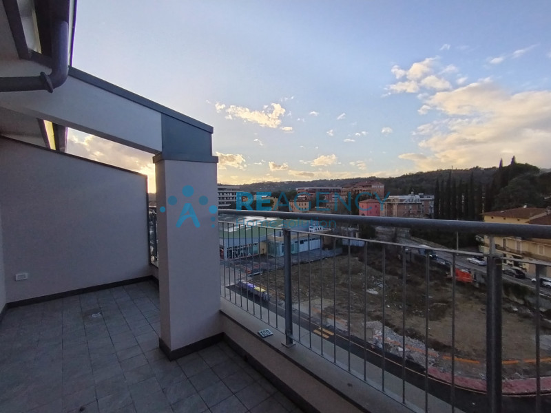 PERUGIA, zona Ponte San Giovanni: proponiamo in vendita NUOVO ATTICO CON TERRAZZA ABITABILE E VIS...