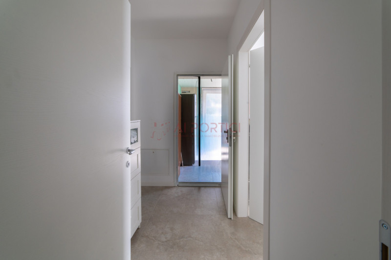 Comune di BRUGINE - VILLA SINGOLA sviluppata tutta al piano terra E SPAZIO ESCLUSIVO di circa 100...