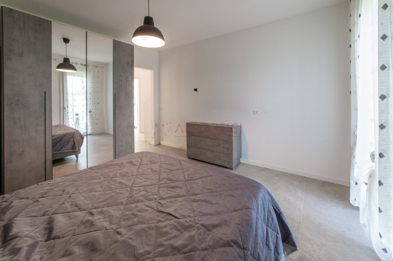 Comune di BRUGINE - VILLA SINGOLA sviluppata tutta al piano terra E SPAZIO ESCLUSIVO di circa 100...