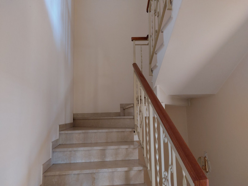 Piacenza D'Adige
Occasione Irripetibile!!!   in centro, fabbricato dalle molteplici soluzioni! Al...