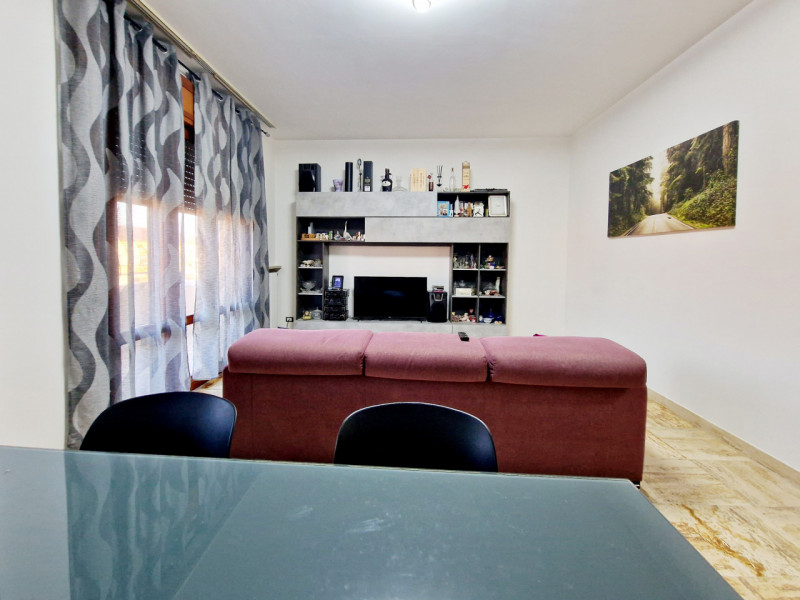 A Borgo Veneto, località Saletto, proponiamo in affitto spaziosa porzione di casa a schiera di te...