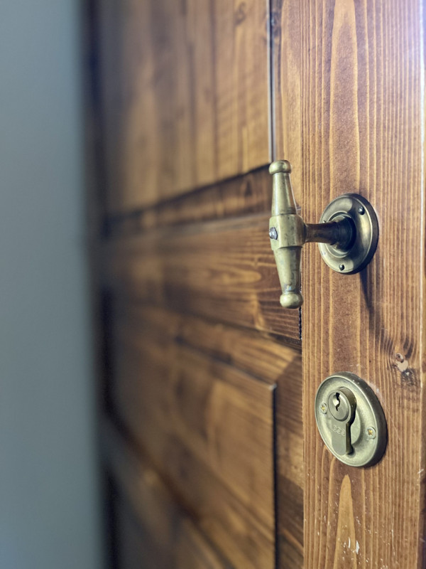 Inserito in una location esclusiva, ti proponiamo un elegante appartamento al piano terra.
Dispon...