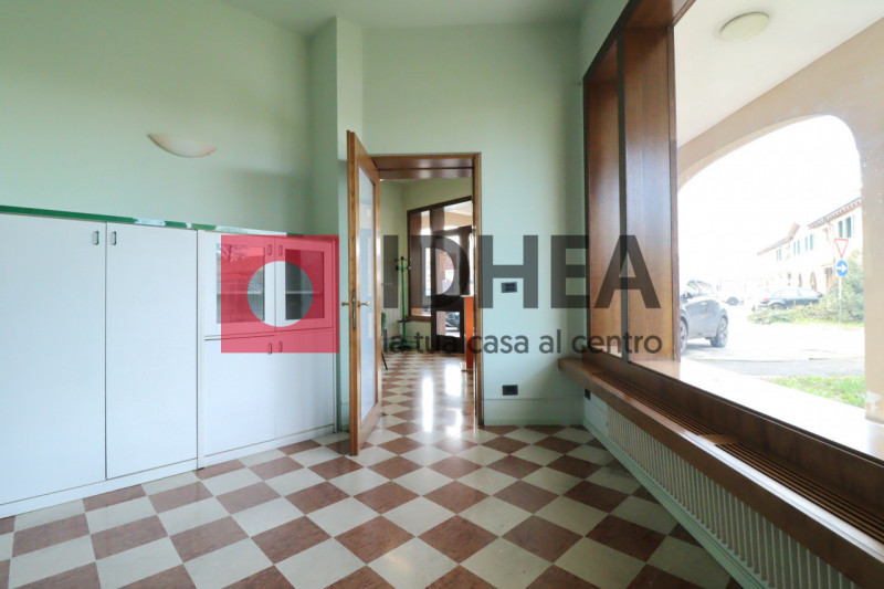 VILLORBA - CARITA'

L'indirizzo segnalato è puramente indicativo al solo Comune dell'annuncio tra...