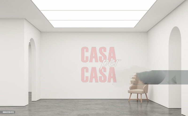 Rif. PDDAN   per info  Marilena m. 3277153302

Locale commerciale con 3 vetrine e possibilità di ...