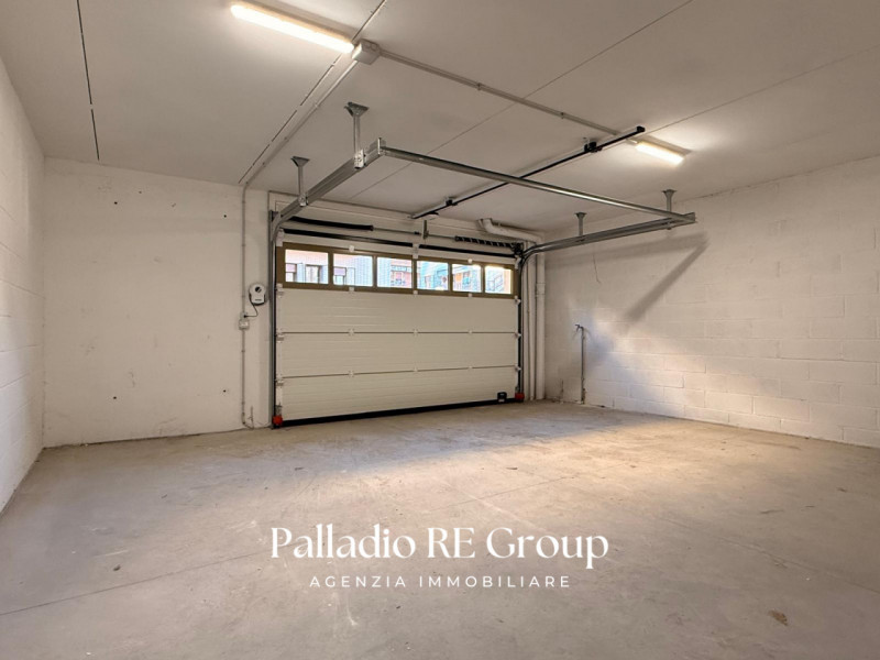 A VICENZA, in zona Ovest, comoda a tutti i servizi, si propone in vendita ampio e luminoso nuovo ...