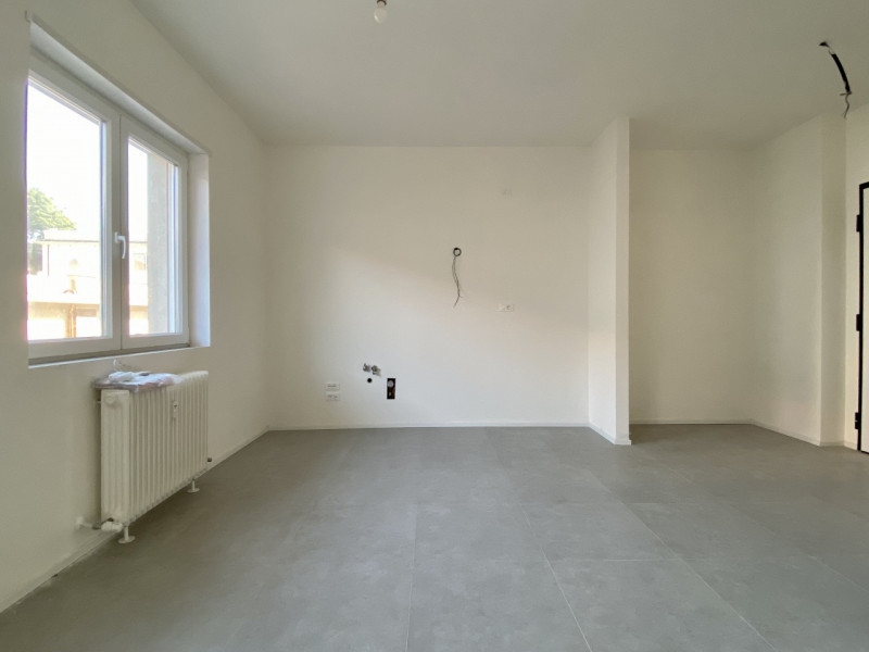 Tra viale Margherita e corso Padova, in zona interna lontana dal traffico, proponiamo la vendita ...