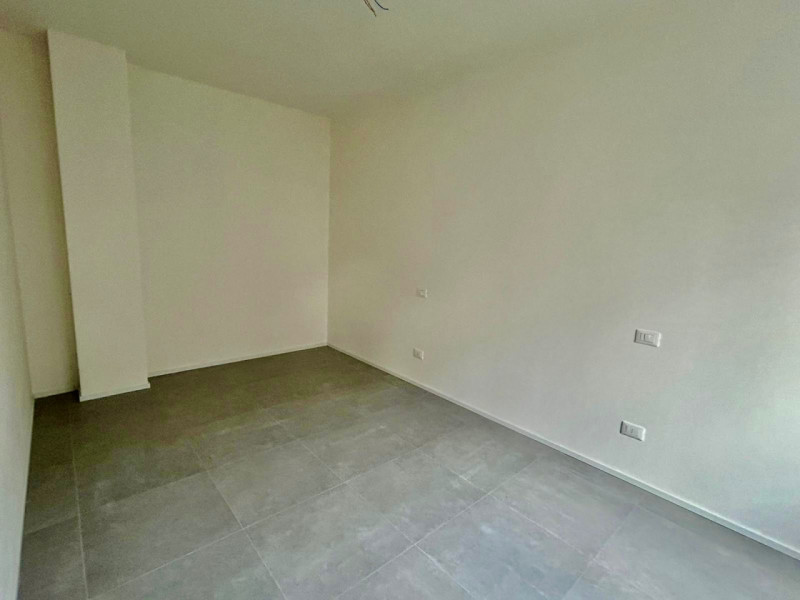 Tra viale Margherita e corso Padova, in zona interna lontana dal traffico, proponiamo la vendita ...