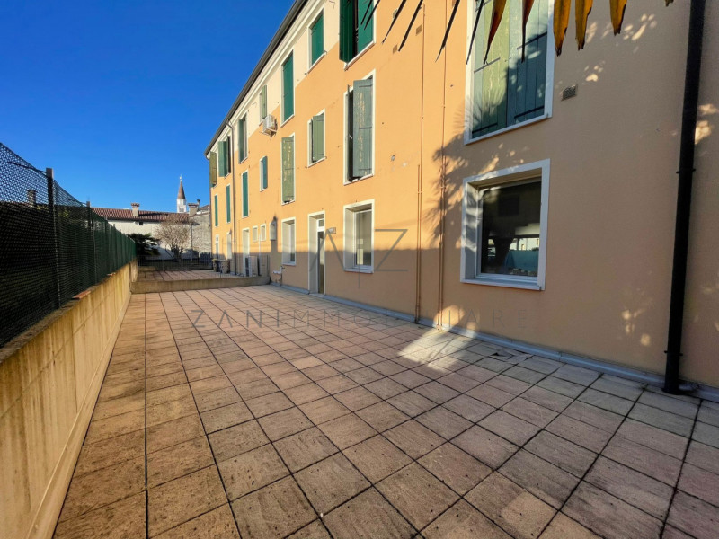 Per informazioni e visite contattare:
Adriana: 348/9052906
Consulente immobiliare Sara: 348/85602...