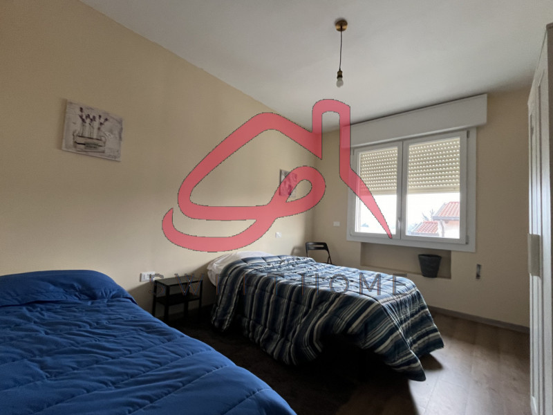 Padova (Mortise): abitazione singola disposta su più livelli.
Piano Rialzato: ingresso, soggiorno...