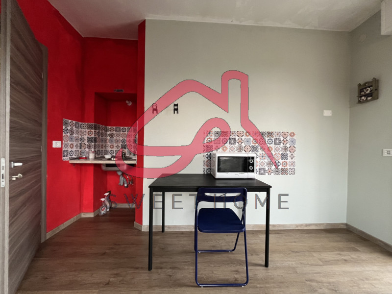 Padova (Mortise): abitazione singola disposta su più livelli.
Piano Rialzato: ingresso, soggiorno...