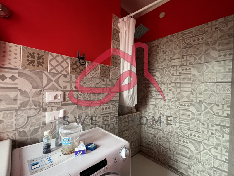 Padova (Mortise): abitazione singola disposta su più livelli.
Piano Rialzato: ingresso, soggiorno...