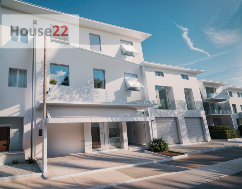 ANCONETTA (VI). Su Viale Anconetta vendesi INTERO COMPLESSO di circa Mq 1000 + ampio giardino di ...