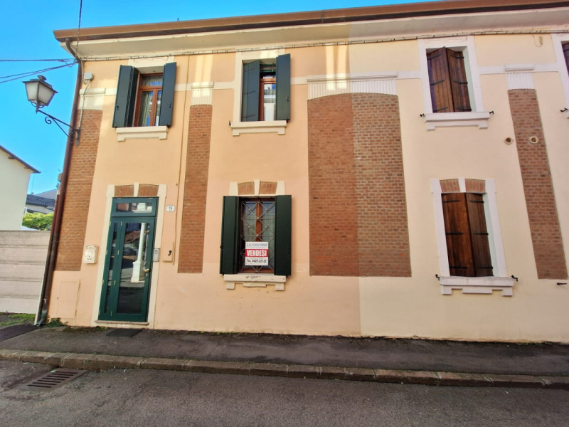 Rovigo Vendita Casa a schiera porzione di testa
