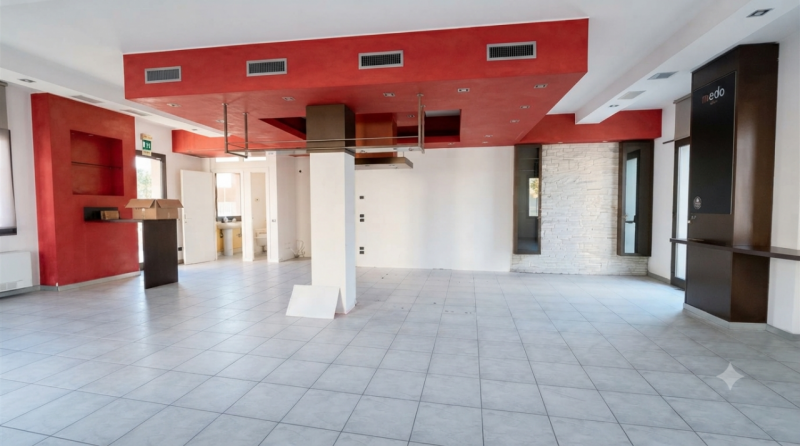 (Per INFO Cristina 3389226442) A Pionca di Vigonza, proponiamo in vendita spazio commerciale con ...