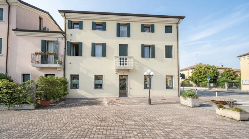 (Per INFO Cristina 3389226442) A Pionca di Vigonza, proponiamo in vendita spazio commerciale con ...