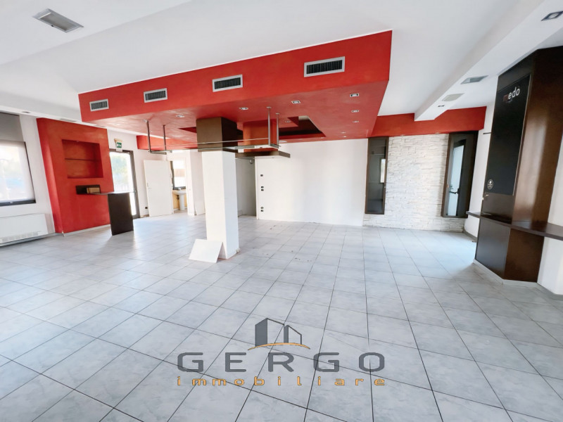 (Per INFO Cristina 3389226442) A Pionca di Vigonza, proponiamo in vendita spazio commerciale con ...