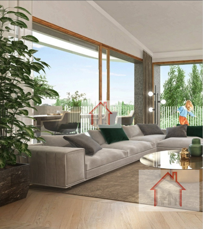 L'agenzia Immobiliare Luxor è entusiasta di presentare un'opportunità unica nel cuore di Treviso,...