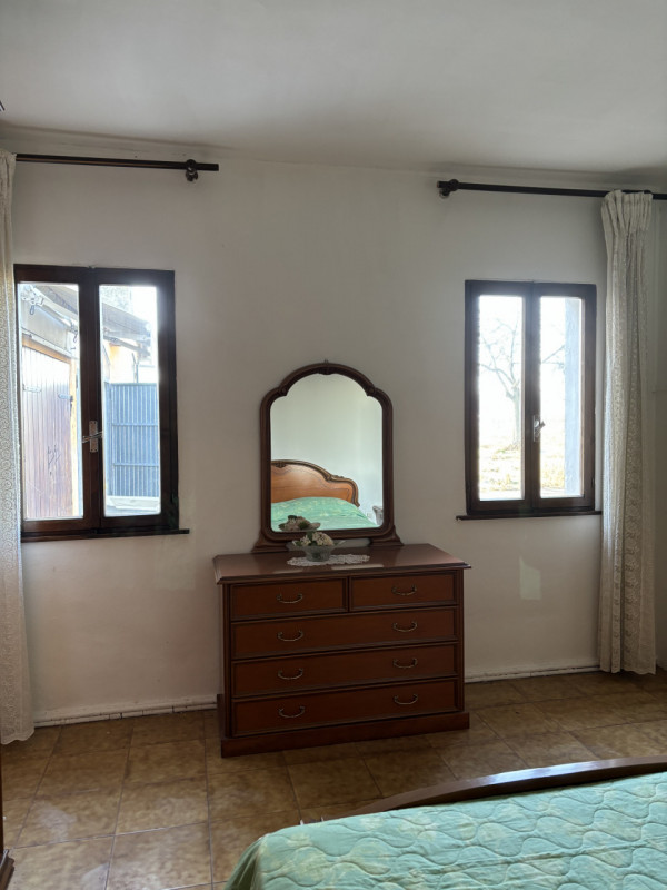 TI HO TROVATO UNA BELLA CASA DI CAMPAGNA CON MAGAZZINO STALLA E DOPPIO GARAGE CON GIARDINO PER ST...