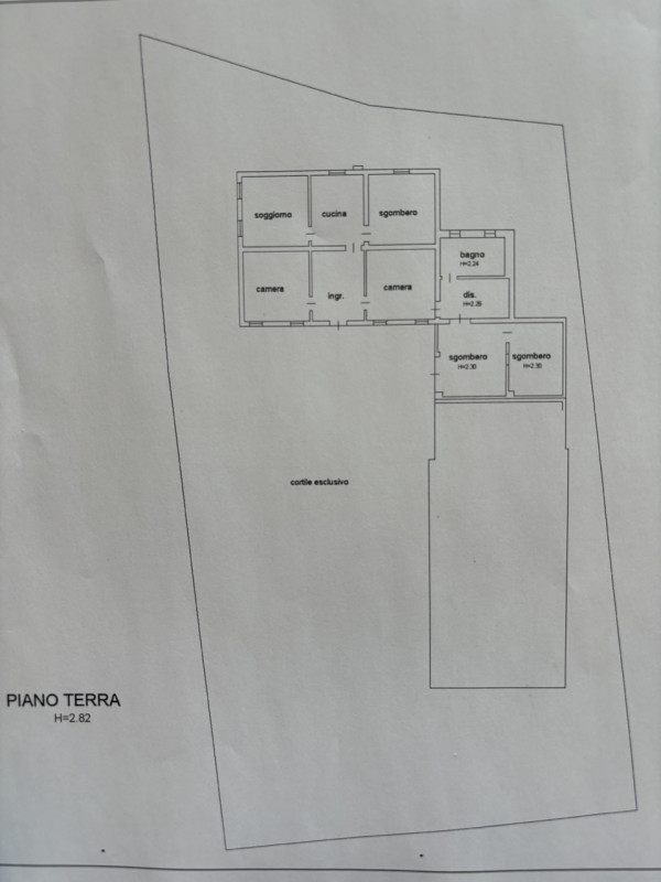 TI HO TROVATO UNA BELLA CASA DI CAMPAGNA CON MAGAZZINO STALLA E DOPPIO GARAGE CON GIARDINO PER ST...