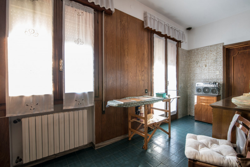 Scopri un'opportunità unica nel comune di Curtarolo, nella zona tranquilla di Santa Maria di Non....