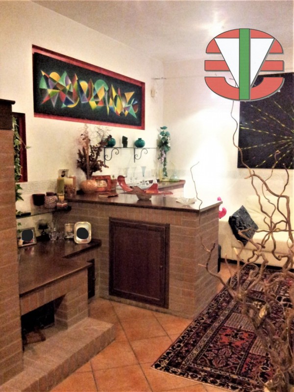 Salzano - AFFITTASI , in zona centrale appartamento di 95 mq, inserito in un contesto residenzial...