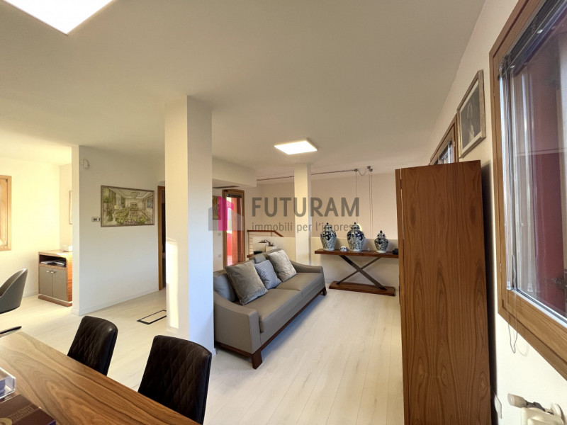PIAZZOLA sul BRENTA - rif.504MIC - Per info 3473209826 - in centro, nel complesso "ex Jutificio",...