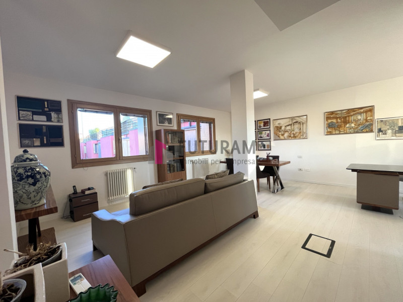 PIAZZOLA sul BRENTA - rif.504MIC - Per info 3473209826 - in centro, nel complesso "ex Jutificio",...