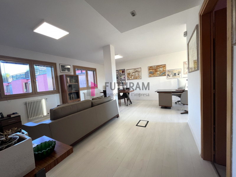 PIAZZOLA sul BRENTA - rif.504MIC - Per info 3473209826 - in centro, nel complesso "ex Jutificio",...