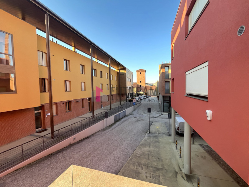 PIAZZOLA sul BRENTA - rif.504MIC - Per info 3473209826 - in centro, nel complesso "ex Jutificio",...