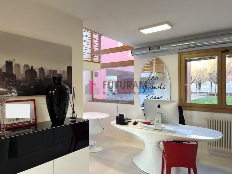 PIAZZOLA sul BRENTA - rif.504MIC - Per info 3473209826 - in centro, nel complesso "ex Jutificio",...