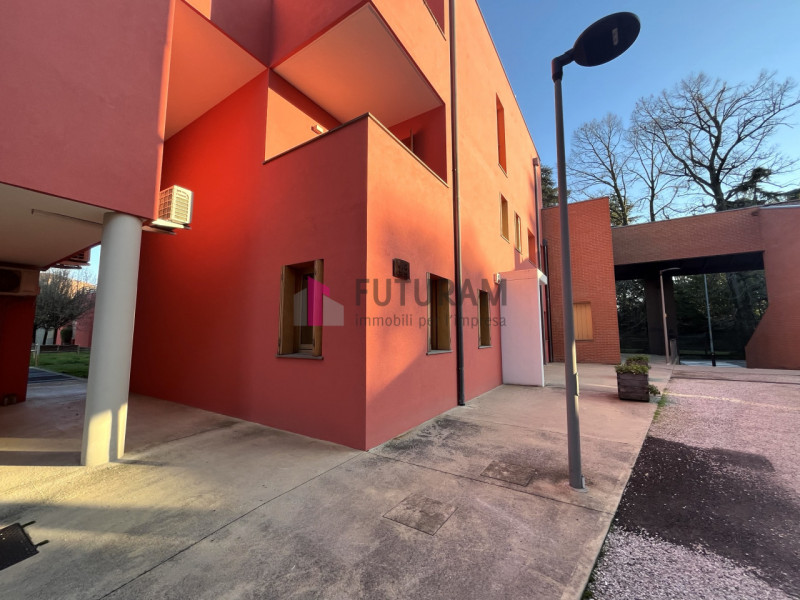 PIAZZOLA sul BRENTA - rif.504MIC - Per info 3473209826 - in centro, nel complesso "ex Jutificio",...