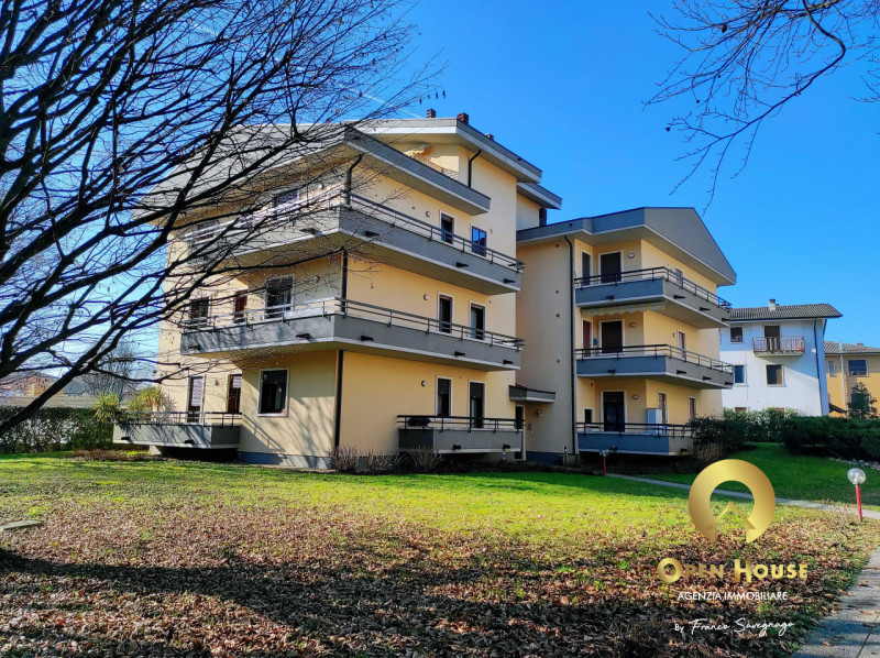 OPEN HOUSE by Franco Savegnago propone in locazione appartamento Bicamere Ristrutturato con 5 pos...