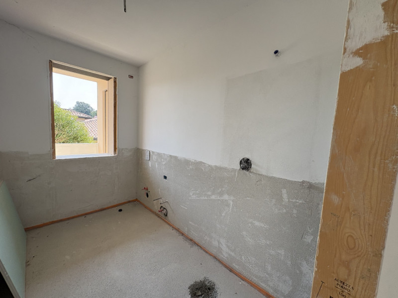 Selvazzano Dentro, in tranquillo quartiere residenziale comodo a tutti i servizi, proponiamo in v...