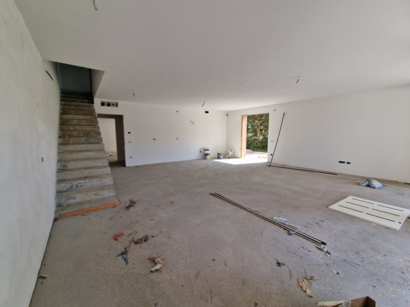 Selvazzano Dentro, in tranquillo quartiere residenziale comodo a tutti i servizi, proponiamo in v...