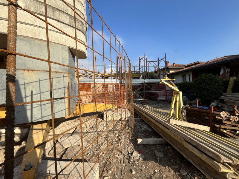 Selvazzano Dentro, in tranquillo quartiere residenziale comodo a tutti i servizi, proponiamo in v...