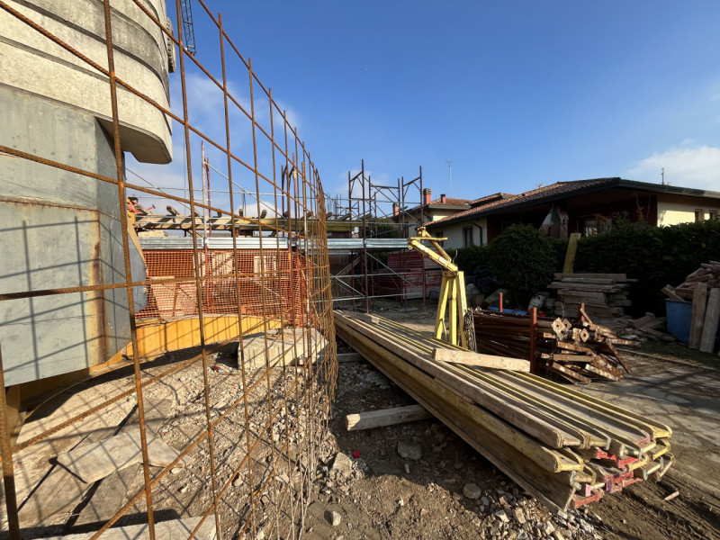 Selvazzano Dentro, in tranquillo quartiere residenziale comodo a tutti i servizi, proponiamo in v...