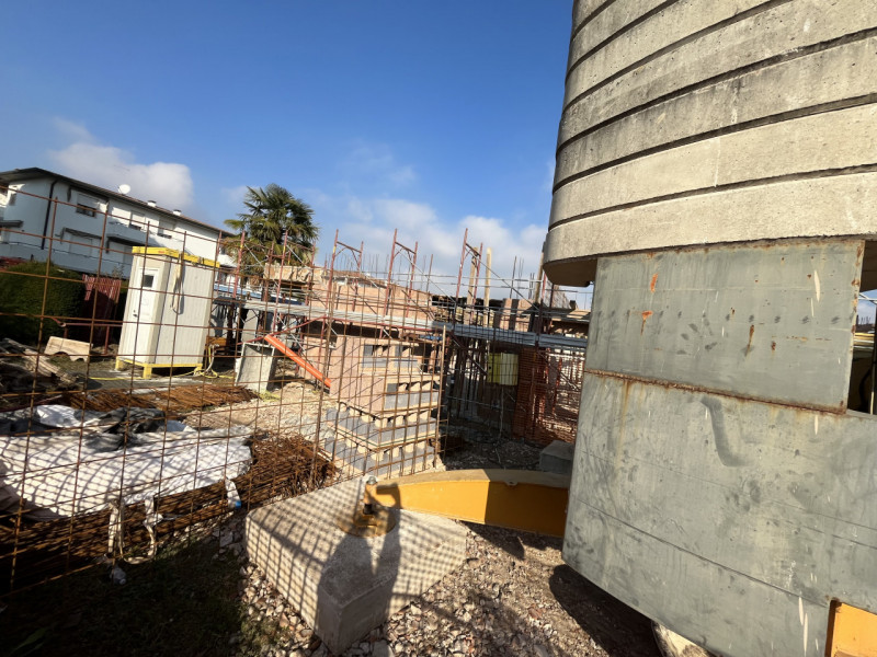 Selvazzano Dentro, in tranquillo quartiere residenziale comodo a tutti i servizi, proponiamo in v...