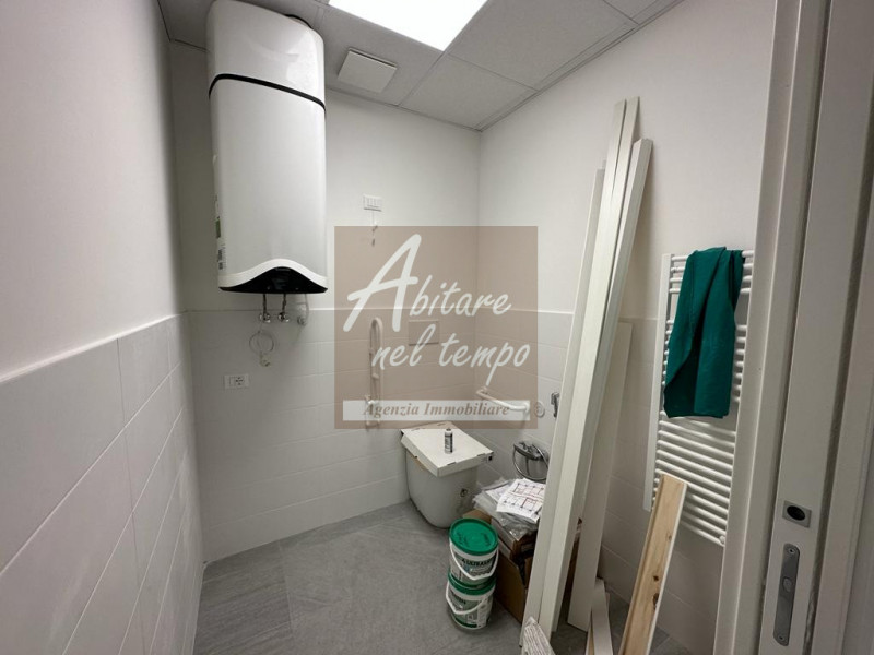 CITTADELLA (PD)

Proponiamo in locazione un luminoso e moderno ufficio a due passi dal centro sto...