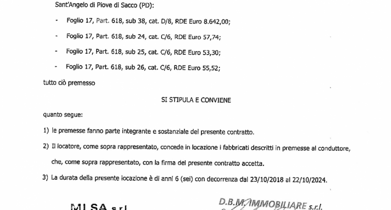 Lungo la trafficata strada statale che collega Padova a Piove di Sacco strada Romea, splendido ne...