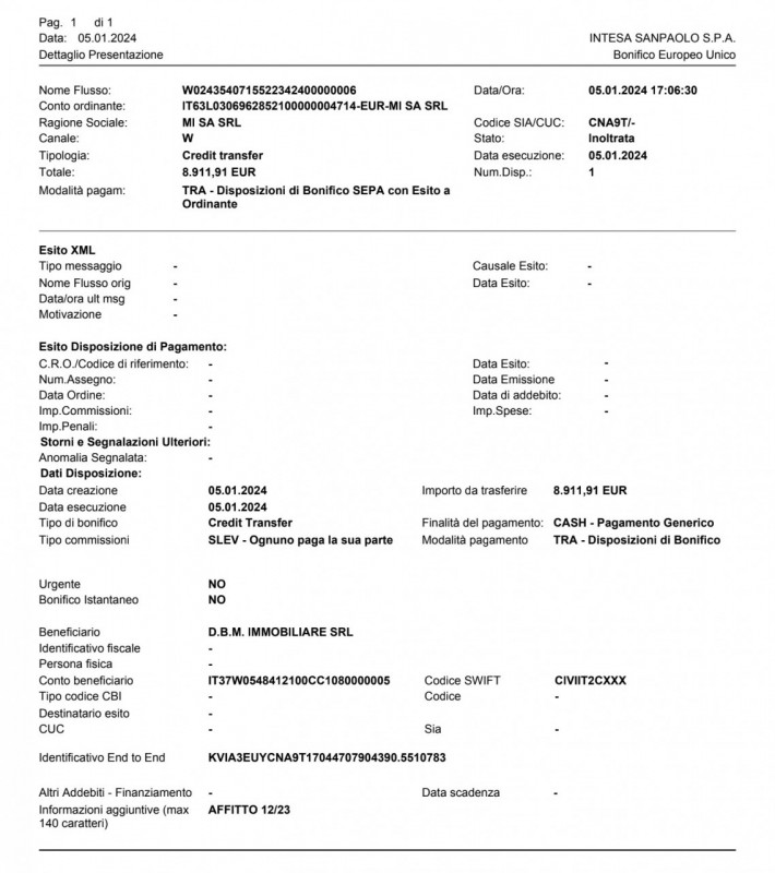 Lungo la trafficata strada statale che collega Padova a Piove di Sacco strada Romea, splendido ne...