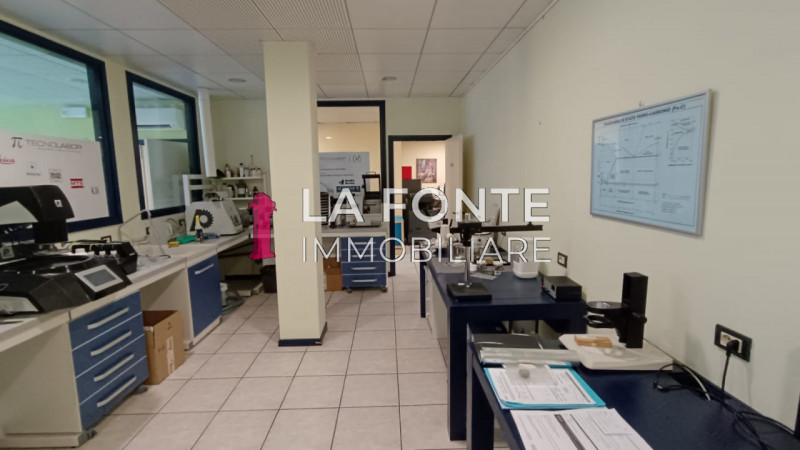 Padova, Noventa Padovana, ZIP Padova, Ufficio Mq 250 suddiviso in 7 Loft, Ingresso Ripostiglio Sa...