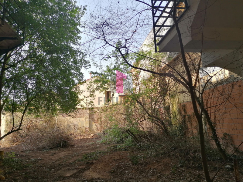 VICENZA - RIF. 448FUTURAM - Per info 0444/310220 - 392/9183796

Il complesso che ospitava dapprim...