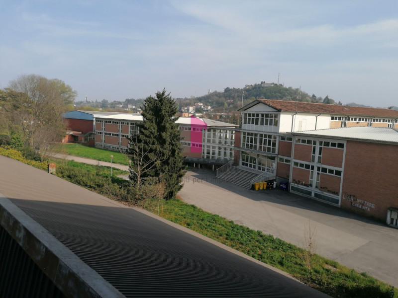 VICENZA - RIF. 448FUTURAM - Per info 0444/310220 - 392/9183796

Il complesso che ospitava dapprim...