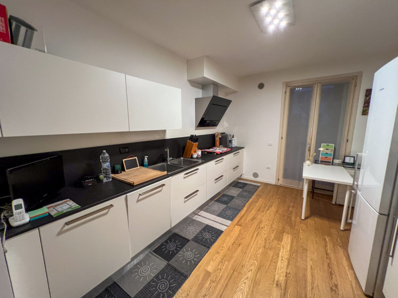 SOLO PER STUDENTI E RICERCATORI: 

DISPONIBILE STANZA SINGOLA a LEGNARO 
in porzione di villetta ...