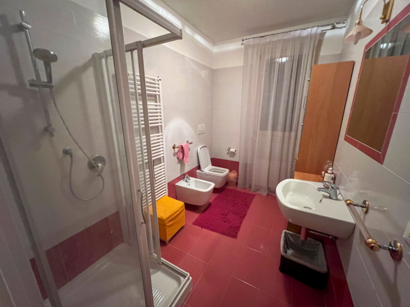 SOLO PER STUDENTI E RICERCATORI: 

DISPONIBILE STANZA SINGOLA a LEGNARO 
in porzione di villetta ...