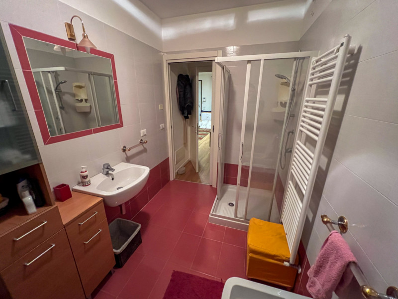 SOLO PER STUDENTI E RICERCATORI: 

DISPONIBILE STANZA SINGOLA a LEGNARO 
in porzione di villetta ...