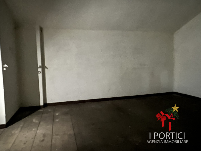 Preganziol -centro

In zona centralissima a due passi dalla stazione dei treni e ai mezzi di tras...