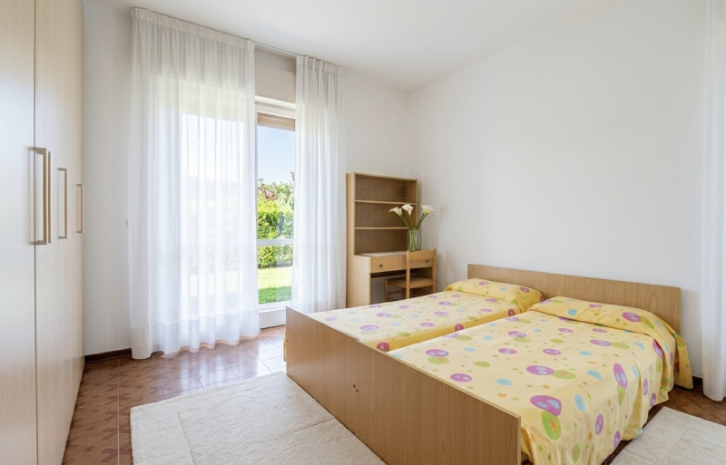 (Per INFO Mara 3481536890) A Eraclea, nei pressi di Ponte Crepaldo, proponiamo in vendita villa s...