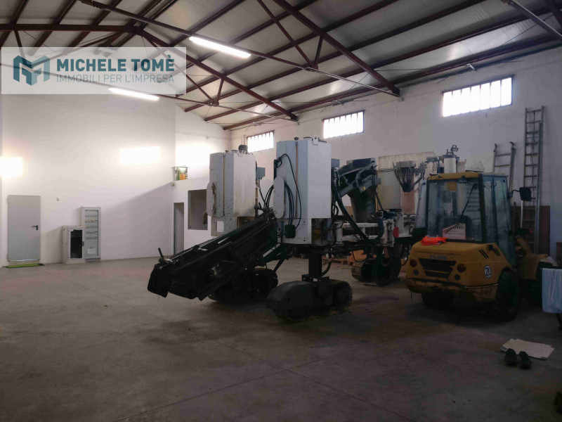 Valeggio sul Mincio Vendita Capannone